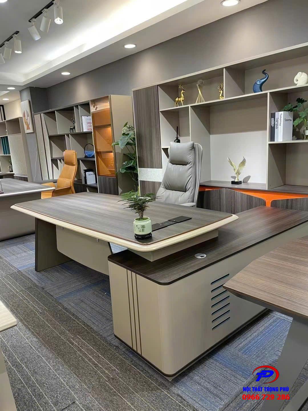 Bàn Giám Đốc Nhập Khẩu Nguyên Chiếc B918.2018 – Đẳng Cấp Lãnh Đạo Hiện Đại