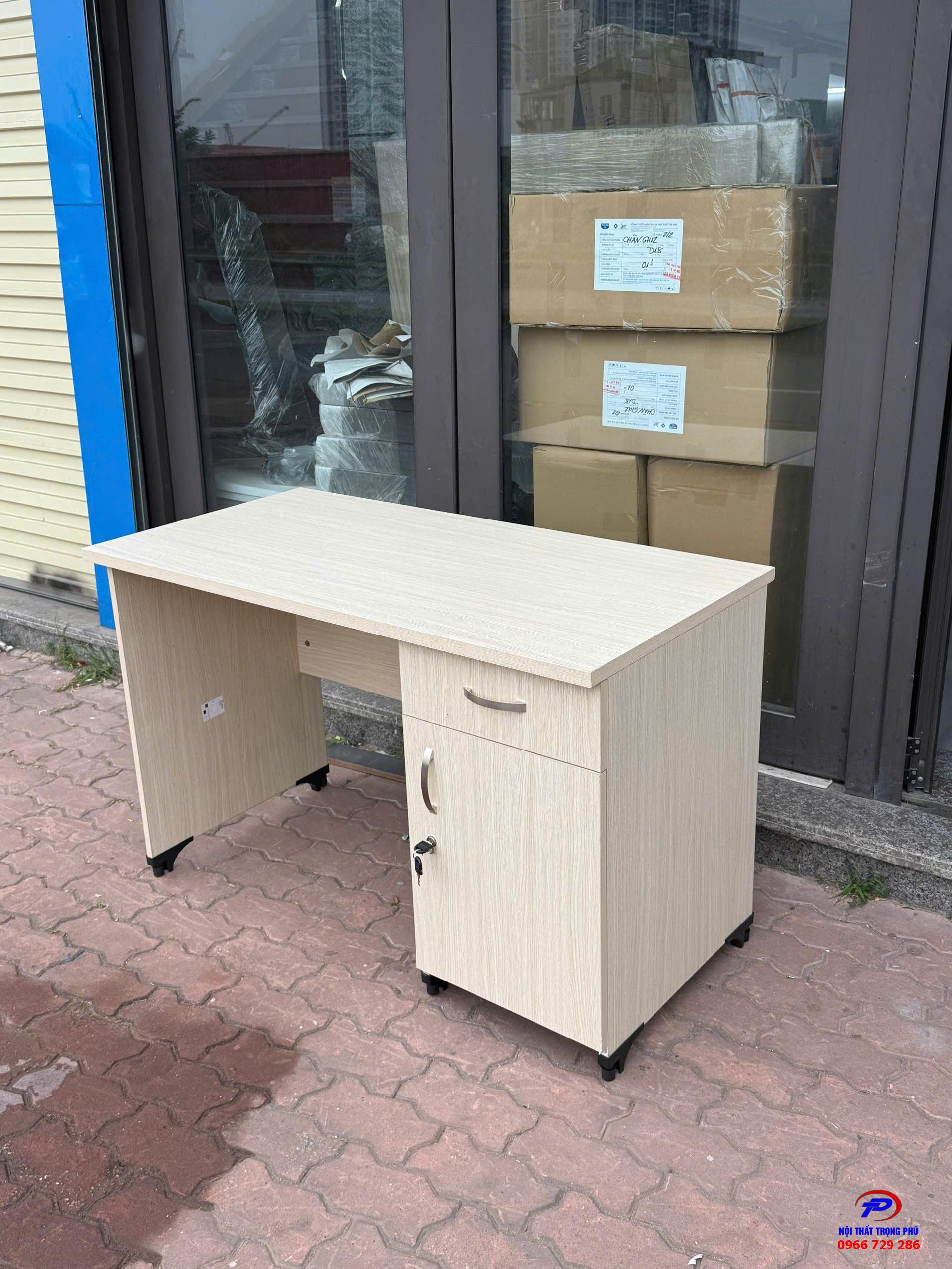Bàn làm việc nhân viên 1m2 có hộc liền, 1 ngăn kéo 1 cánh mở – TP120SHL3C