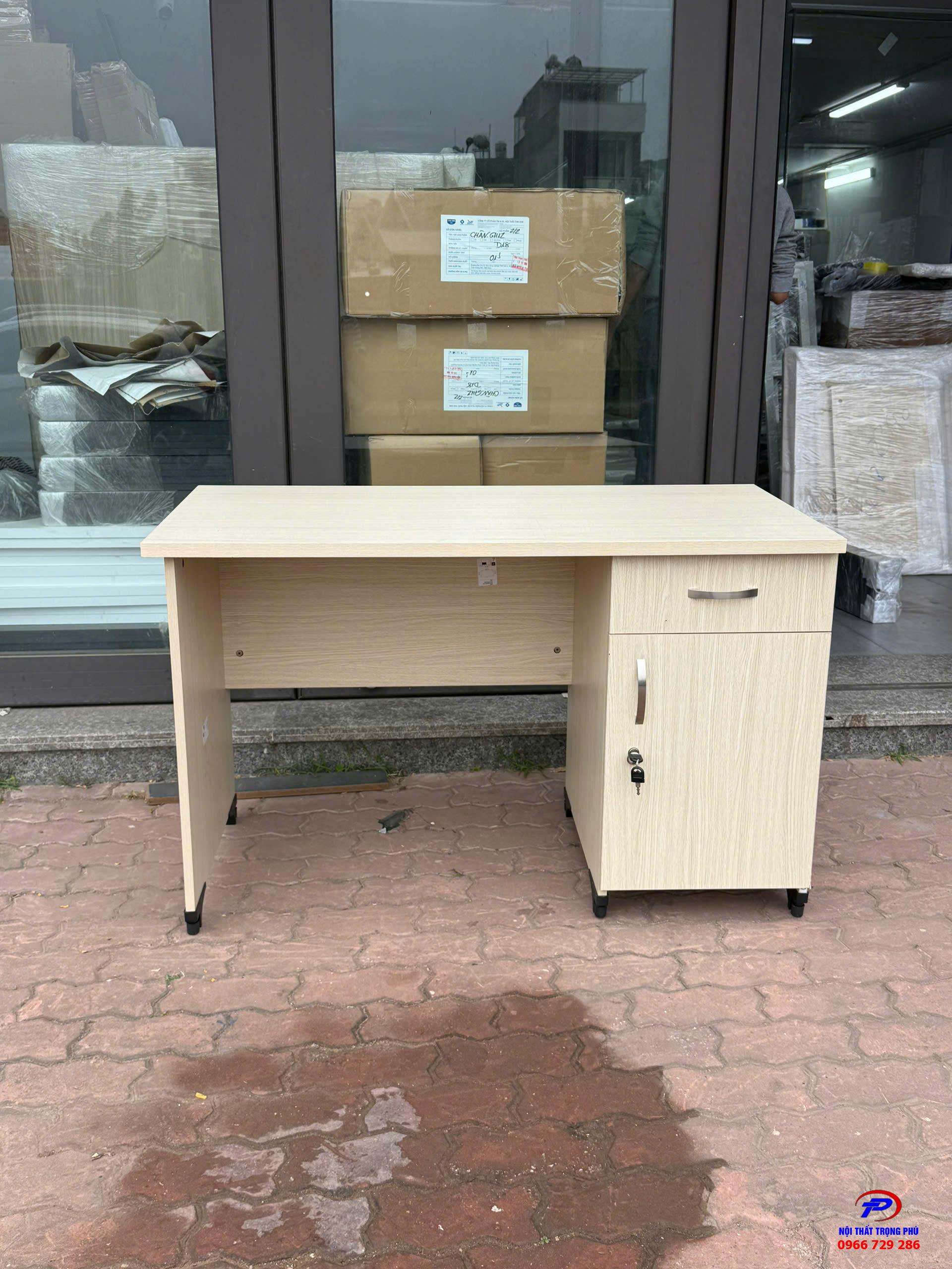 Bàn làm việc nhân viên 1m2 có hộc liền, 1 ngăn kéo 1 cánh mở – TP120SHL3C